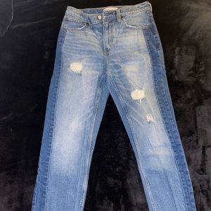 Abercrombie The Mom High Rise Jean